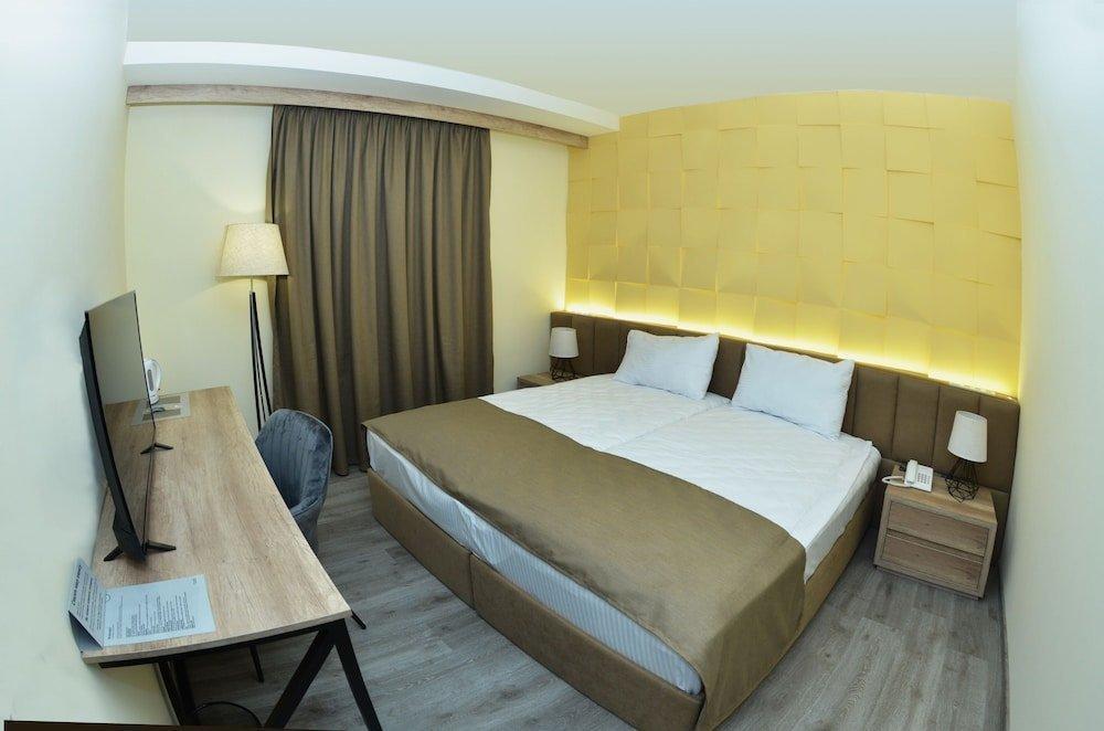 Mandarin Hotel Erivan Exterior foto